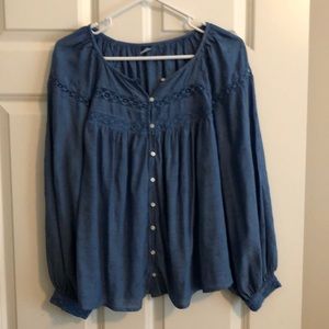 Old Navy blue peasant top, button front, lace inset, size Medium
